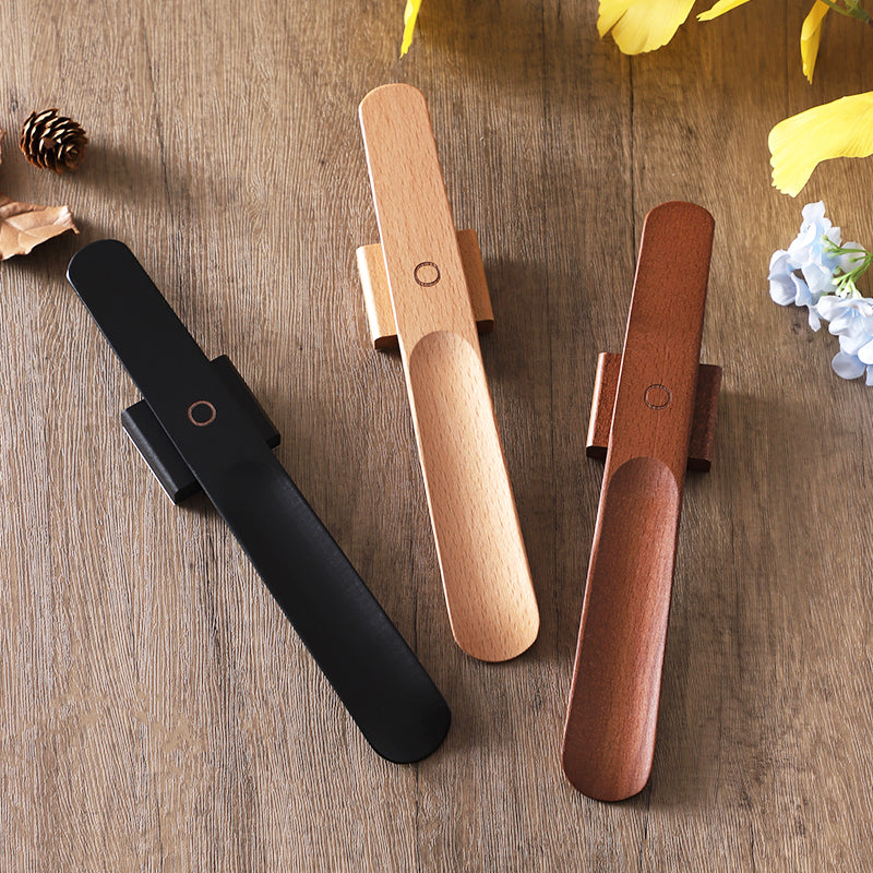 26CM Beech Wooden Magnetic Shoe Horn