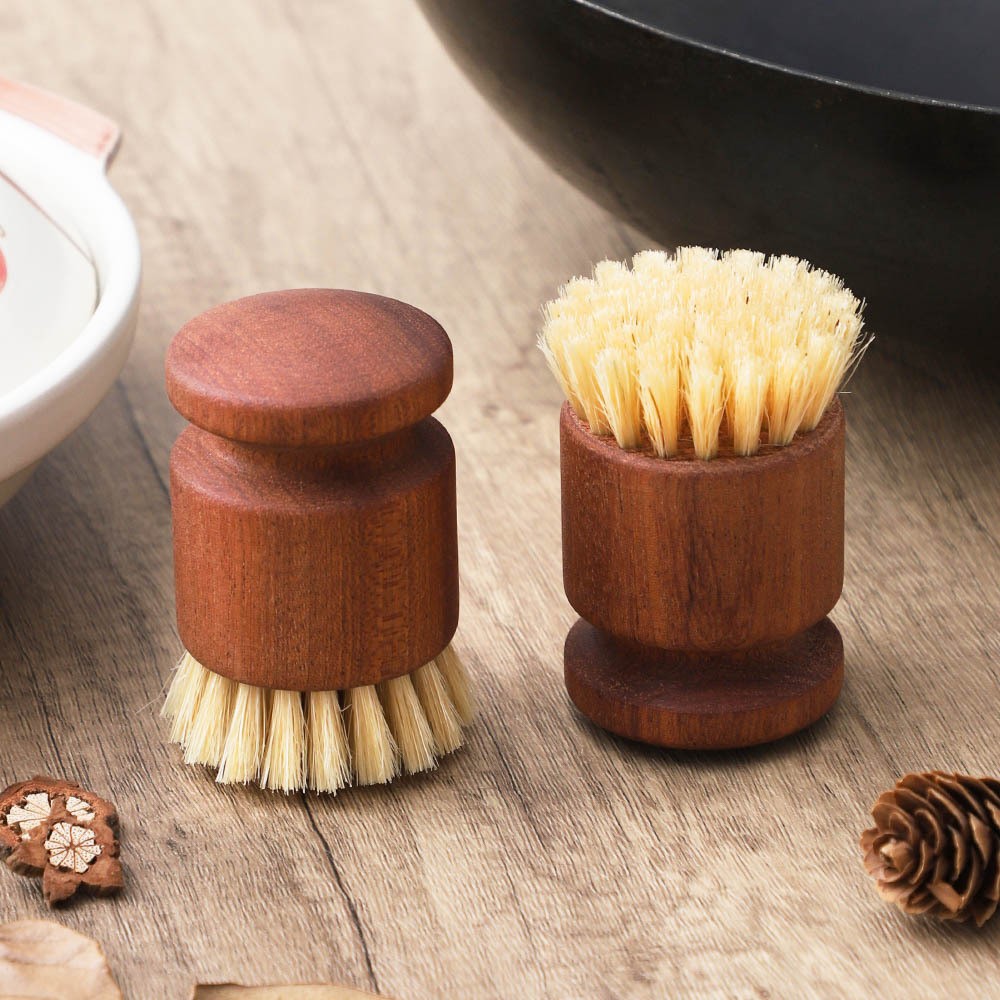 Pig hair brush bristles and Wooden pot brush