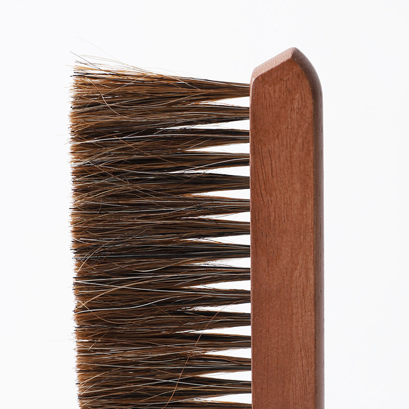 Horse Tail Hair Bee Brush Nut-brown