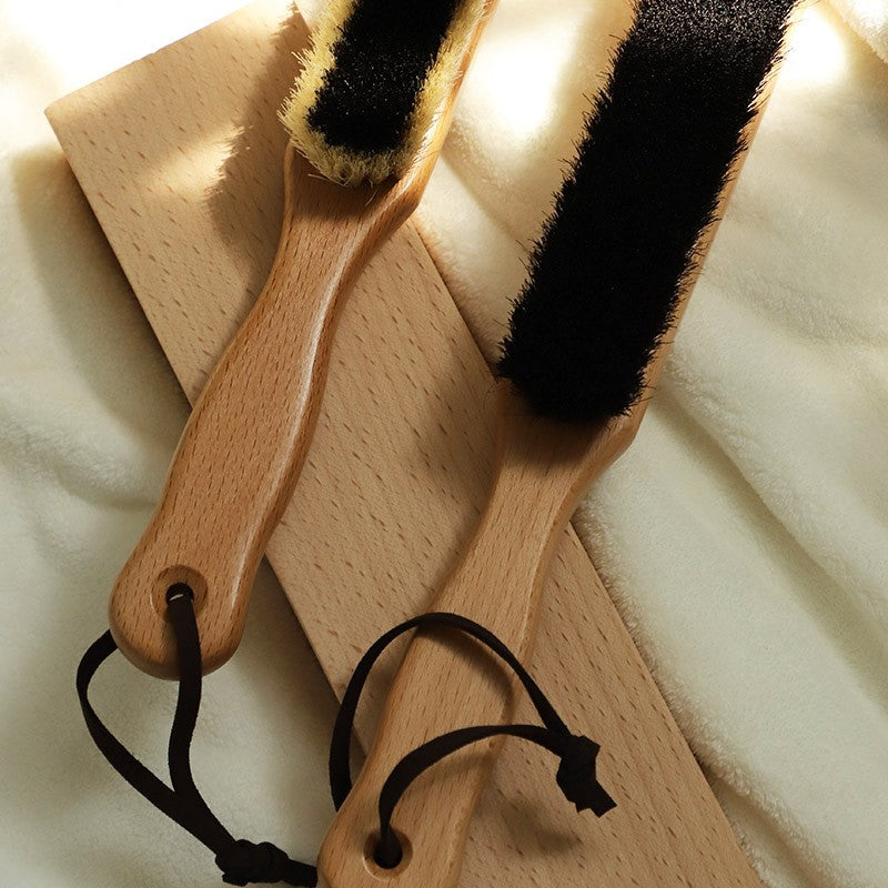 Special care brush for overcoats made of beech wood and pig hair
