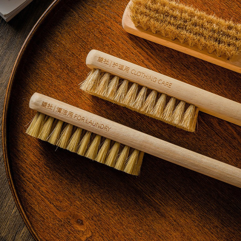 Pig hair long wooden handle shoe brush