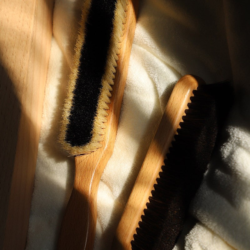 Special care brush for overcoats made of beech wood and pig hair