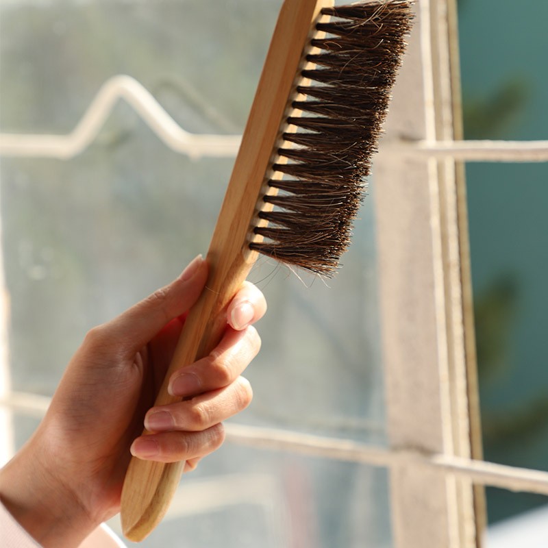 Horse Tail Hair Bee Brush with Solid Wood Handle