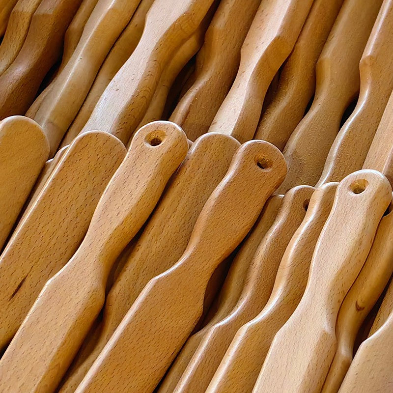 Special care brush for overcoats made of beech wood and pig hair