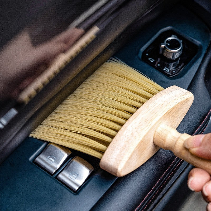 Car gap cleaning brush with rubber wood