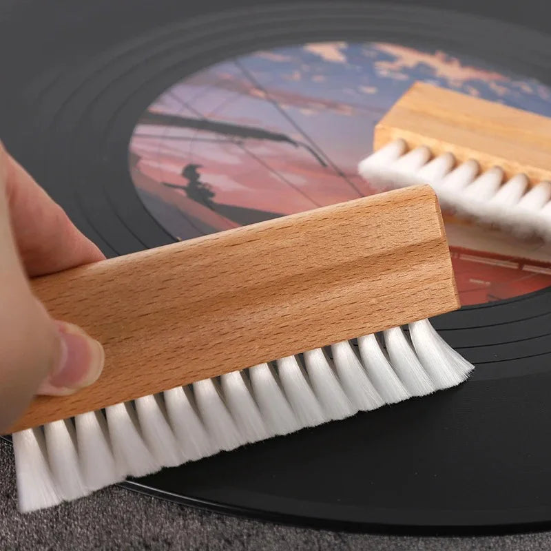 Vinyl Record Dust Cleaning Brush with Natural Beech Handle and Soft Bristle